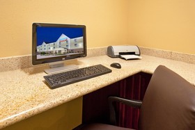Candlewood Suites South Bend Airport