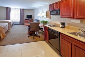Candlewood Suites South Bend Airport