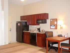 Candlewood Suites South Bend Airport