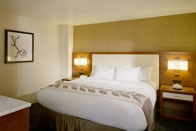 DoubleTree by Hilton Hotel South Bend