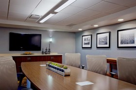 DoubleTree by Hilton Hotel South Bend
