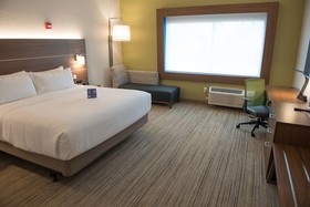 Holiday Inn Express & Suites Mishawaka - South Bend