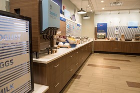 Holiday Inn Express & Suites Mishawaka - South Bend