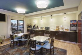 La Quinta Inn & Suites by Wyndham South Bend