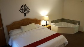 Brook Pointe Inn
