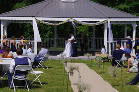 Brook Pointe Inn
