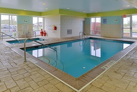 Holiday Inn Express Hotel & Suites Terra Haute