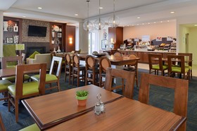 Holiday Inn Express Hotel & Suites Terra Haute