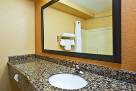 Holiday Inn Express & Suites Wabash