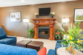 Comfort Inn Warren I-69