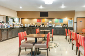 Comfort Inn Warren I-69