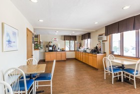 Relax Inn and Suites