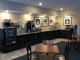 Brookstone Lodge & Suites