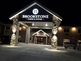Brookstone Lodge & Suites