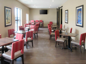 Super 8 by Wyndham Altoona