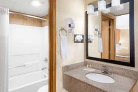 Days Inn by Wyndham Ames