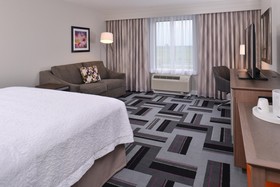 Hampton Inn & Suites Ames