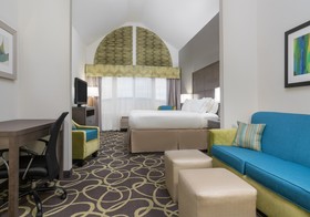 Holiday Inn Express & Suites Ames
