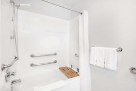 Microtel Inn & Suites by Wyndham Ames