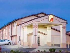 Super 8 by Wyndham Ames