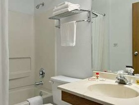 Super 8 by Wyndham Ankeny/Des Moines Area