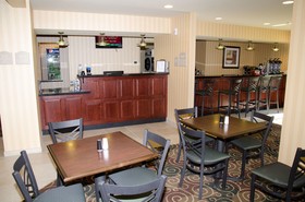 Cobblestone Inn & Suites