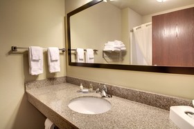 Cobblestone Inn & Suites