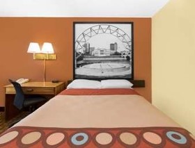 Super 8 by Wyndham Boone