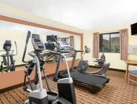 Super 8 by Wyndham Boone