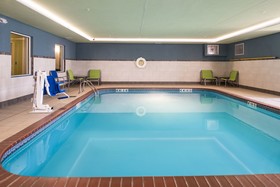 Holiday Inn Express & Suites Burlington