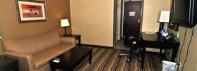 Holiday Inn Express & Suites Burlington
