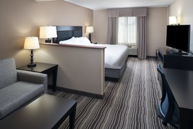 Holiday Inn Express & Suites Burlington