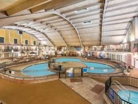 Howard Johnson by Wyndham Burlington