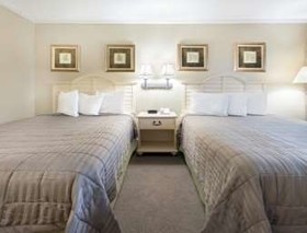 Howard Johnson by Wyndham Burlington