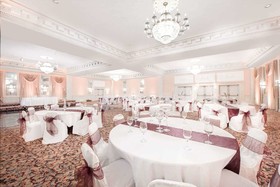 Howard Johnson by Wyndham Burlington