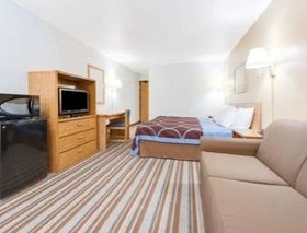 Super 8 by Wyndham Burlington