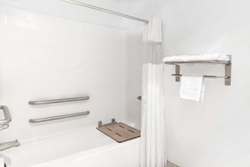 Days Inn by Wyndham Carroll