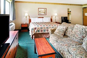 Super 8 by Wyndham Omaha Eppley Airport/Carter Lake