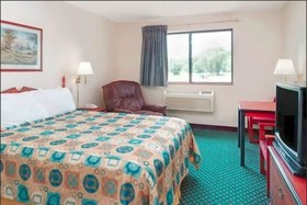 Super 8 by Wyndham Omaha Eppley Airport/Carter Lake