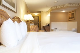 Country Inn & Suites by Radisson, Cedar Falls, IA