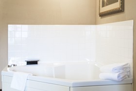 Country Inn & Suites by Radisson, Cedar Falls, IA