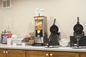 Country Inn & Suites by Radisson, Cedar Falls, IA