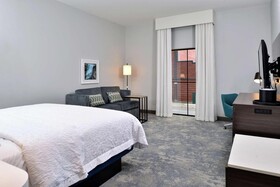 Hampton Inn Cedar Falls Downtown