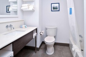 Hampton Inn Cedar Falls Downtown