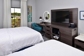 Hampton Inn Cedar Falls Downtown