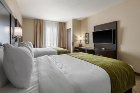 Comfort Inn & Suites Cedar Rapids CID Eastern Iowa Airport