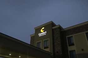 Comfort Inn & Suites Cedar Rapids CID Eastern Iowa Airport