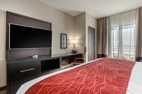 Comfort Inn & Suites Cedar Rapids CID Eastern Iowa Airport