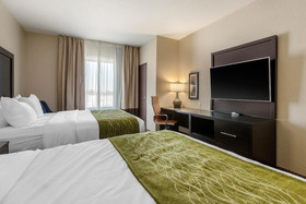 Comfort Inn & Suites Cedar Rapids CID Eastern Iowa Airport