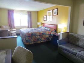 American Inn Cedar Rapids South